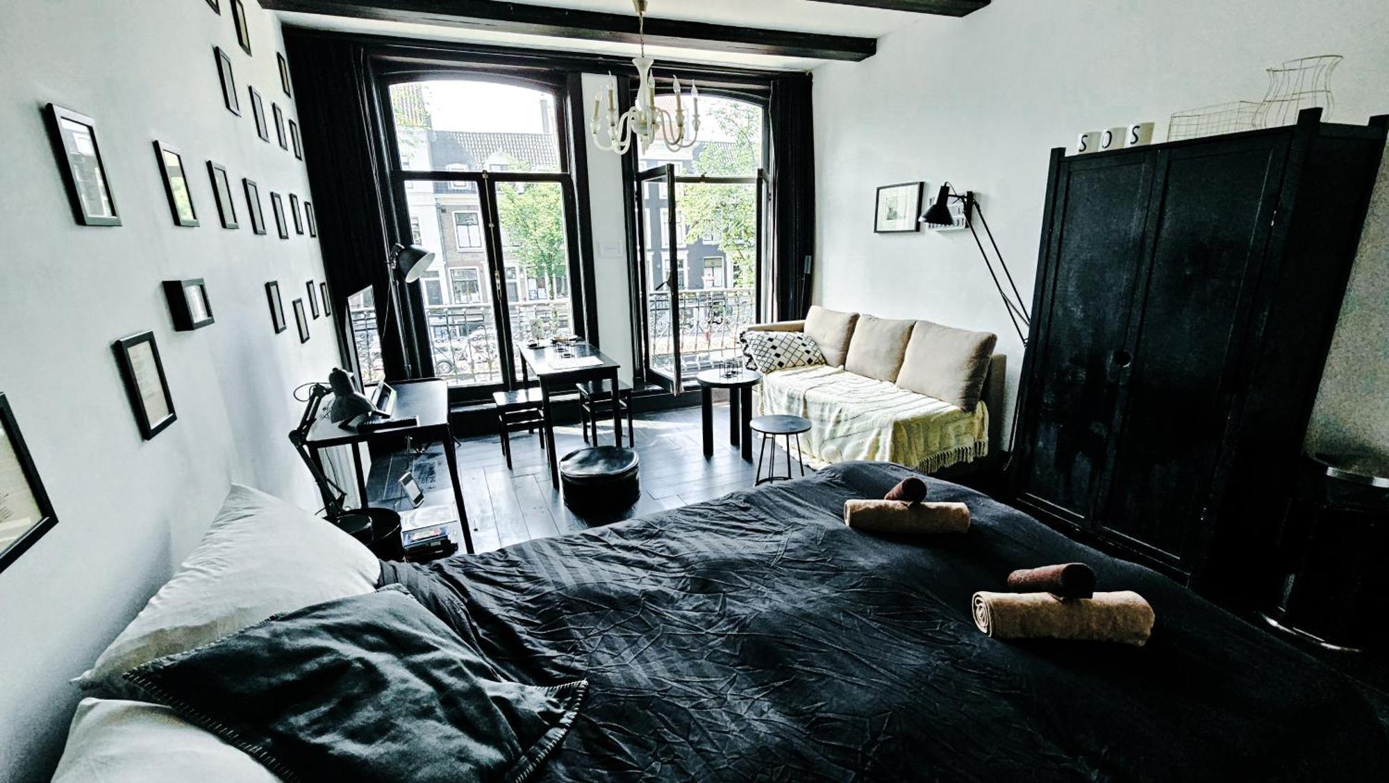 The Black Beauty Private Studio With Canal View From 1799 Amsterdam Buitenkant foto