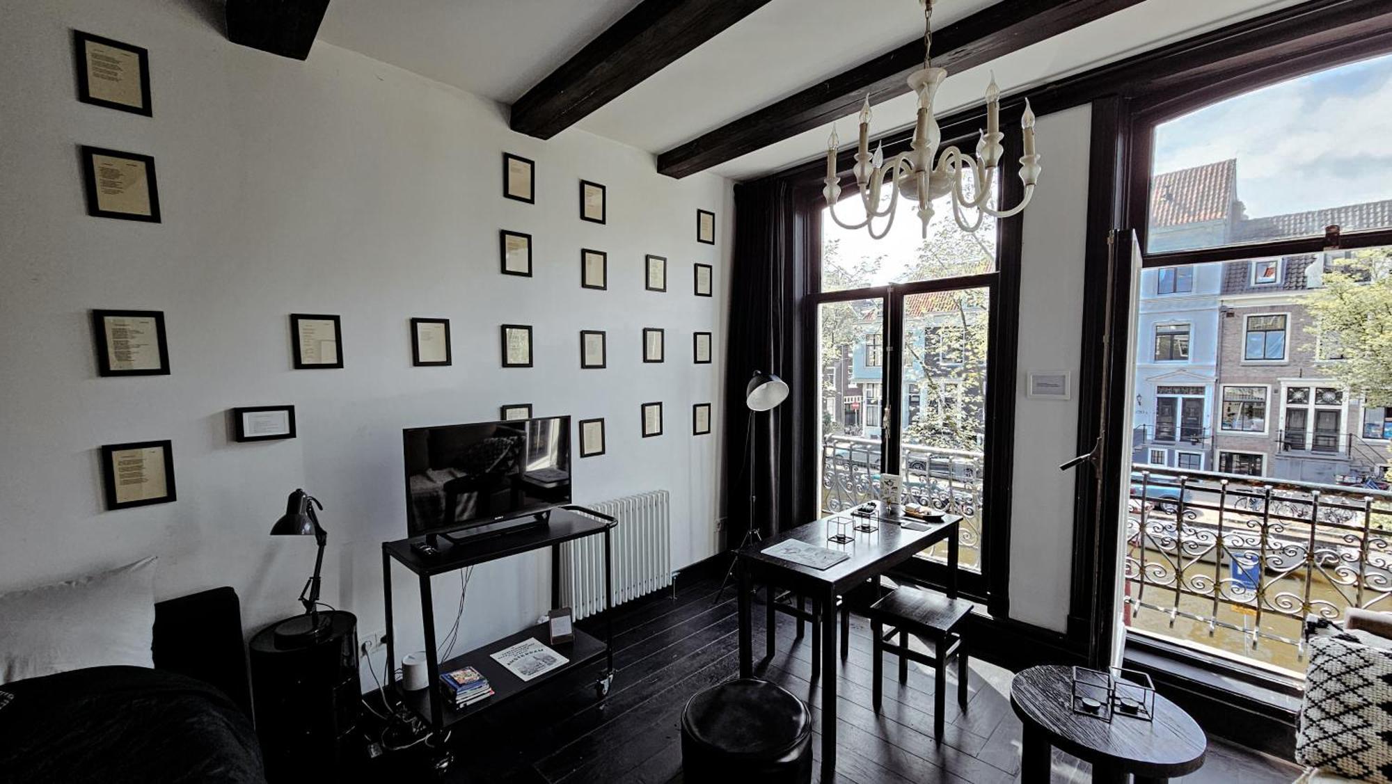The Black Beauty Private Studio With Canal View From 1799 Amsterdam Buitenkant foto